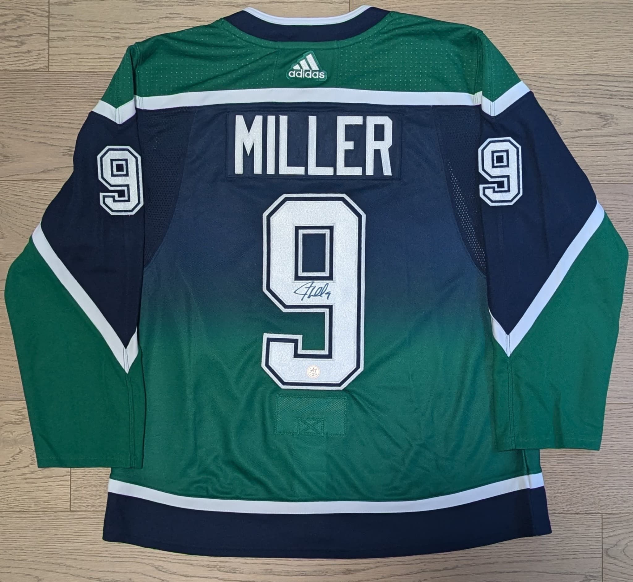 JT Miller signed Vancouver Canucks Reverse Retro jersey